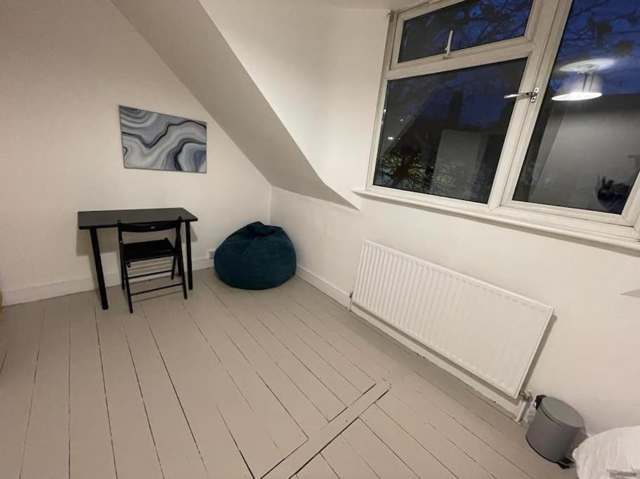 Comfortable 2 Bedroom On Tower Bridge London Ngoại thất bức ảnh